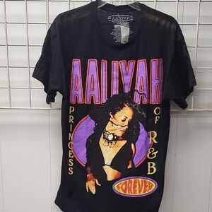NWT, Rue21 Black Aaliyah Graphic Tee